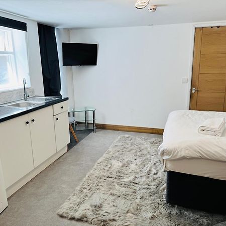 Hotel 24-7 Express Нюпорт Екстериор снимка