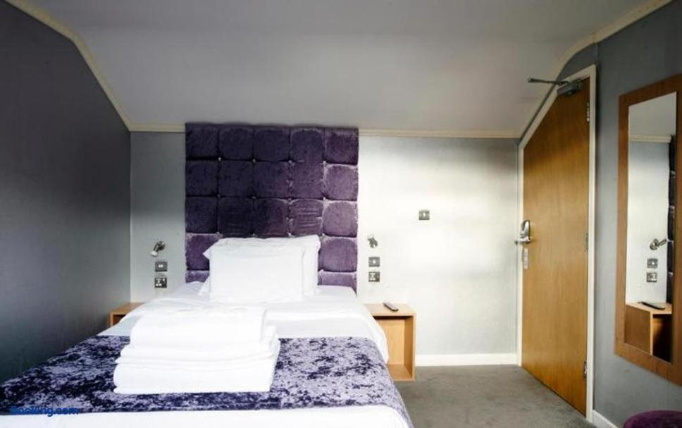 Hotel 24-7 Express Нюпорт Екстериор снимка